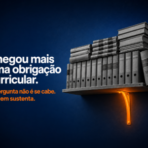 Prateleira presa por um único suporte laranja incandescente que se curva sob o peso de fichários e volumes empilhados alem da capacidade